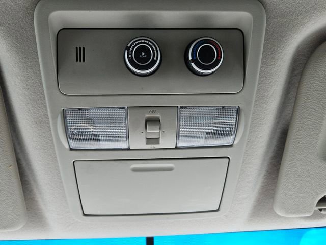 Used 2019 Nissan NV 3500 SL image 22