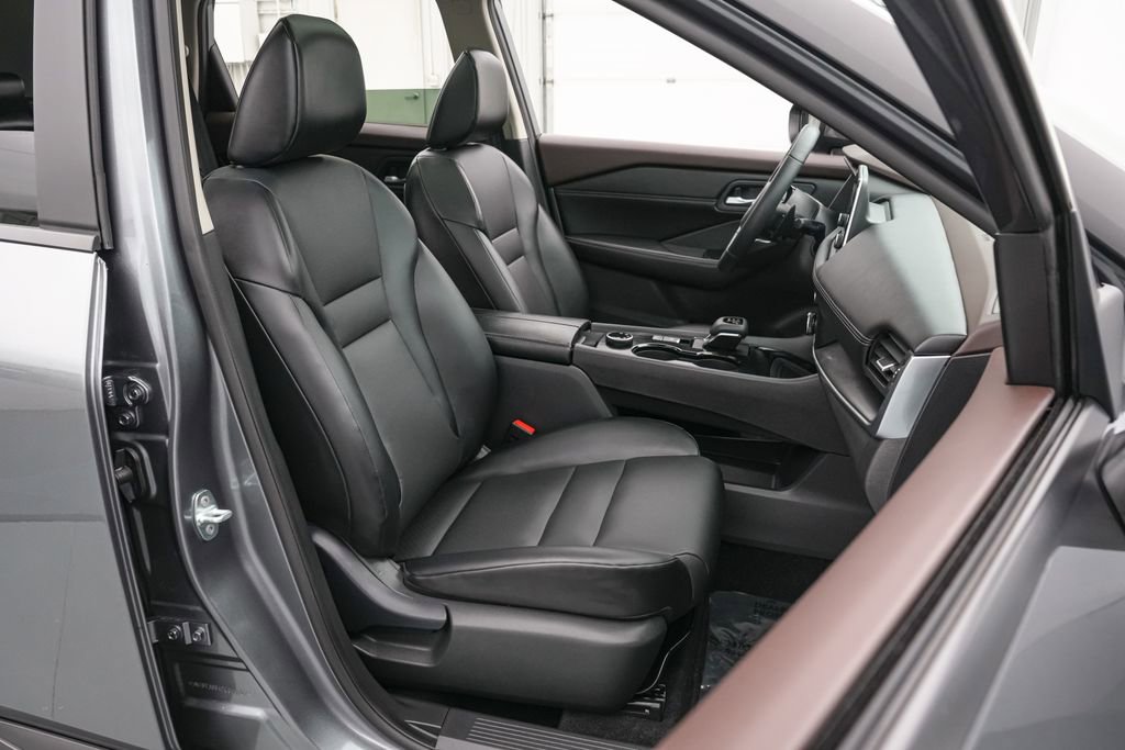 Used 2023 Nissan Rogue SV w/ SV Premium B Package AWD/4WD image 22
