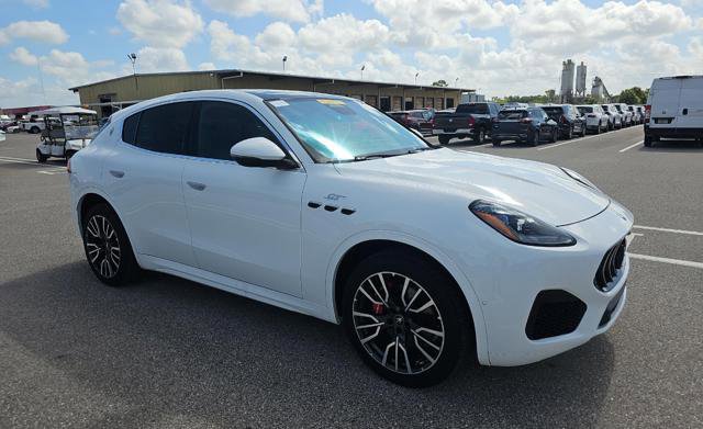 Used 2023 Maserati Grecale GT AWD/4WD image 3