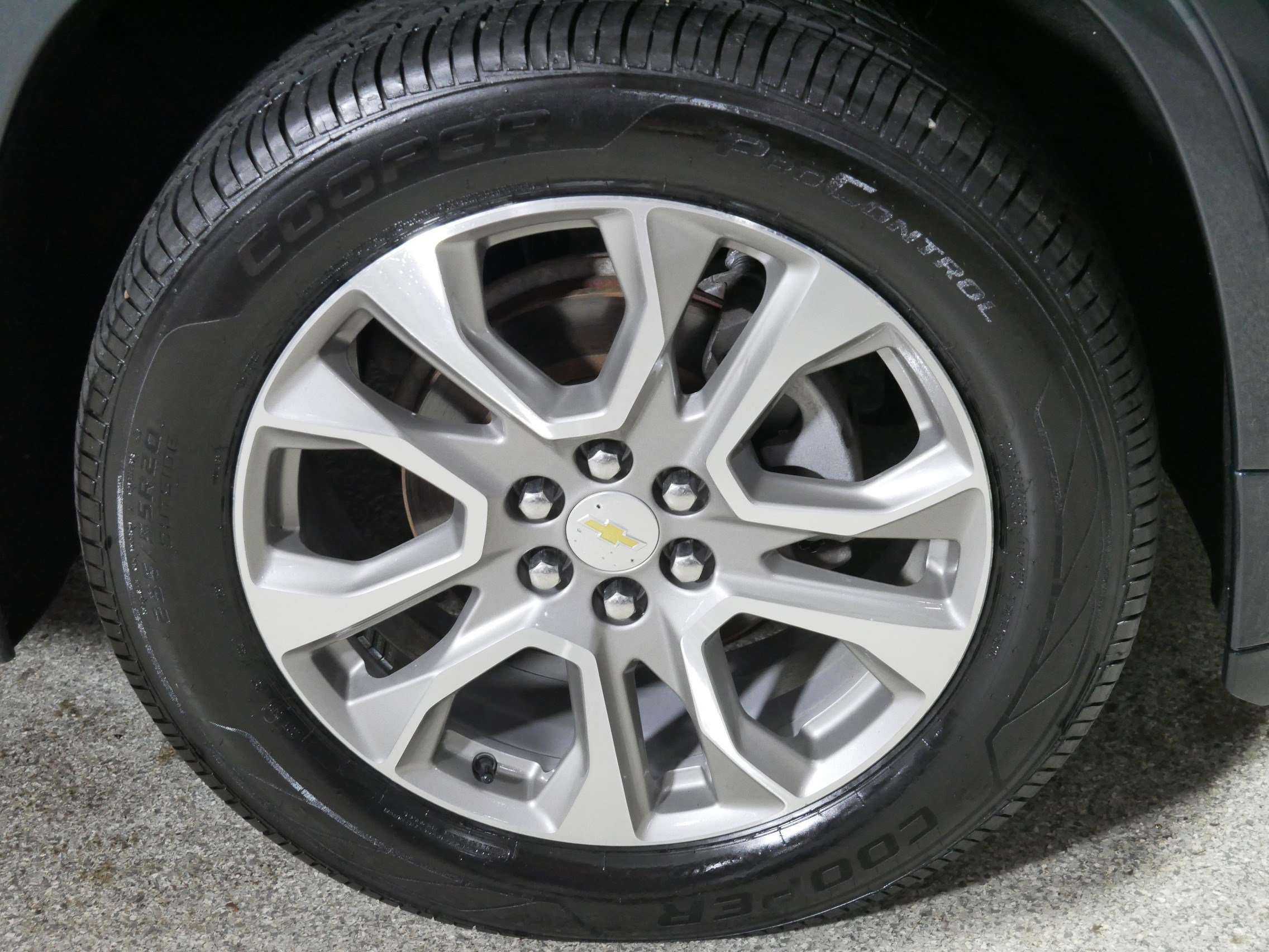 Used 2019 Chevrolet Traverse Premier AWD/4WD image 15
