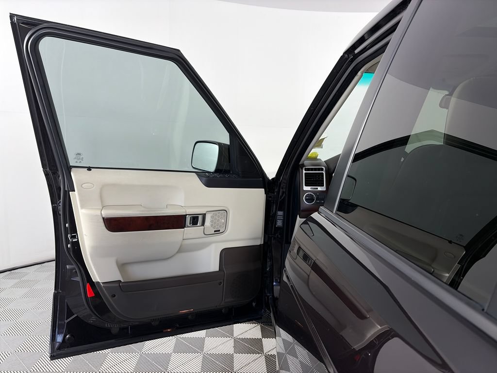 Used 2010 Land Rover Range Rover HSE AWD/4WD image 10
