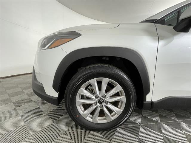 Certified 2023 Toyota Corolla Cross LE image 23