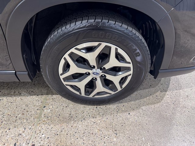 Used 2022 Subaru Forester Premium image 13