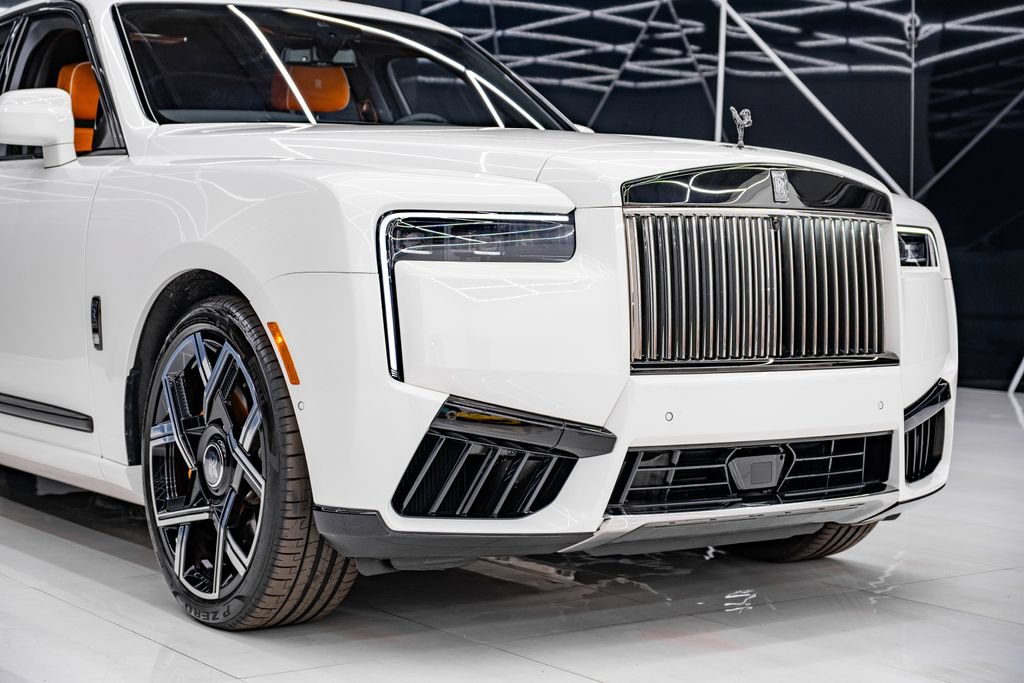 Used 2025 Rolls-Royce Cullinan Black Badge AWD/4WD image 6