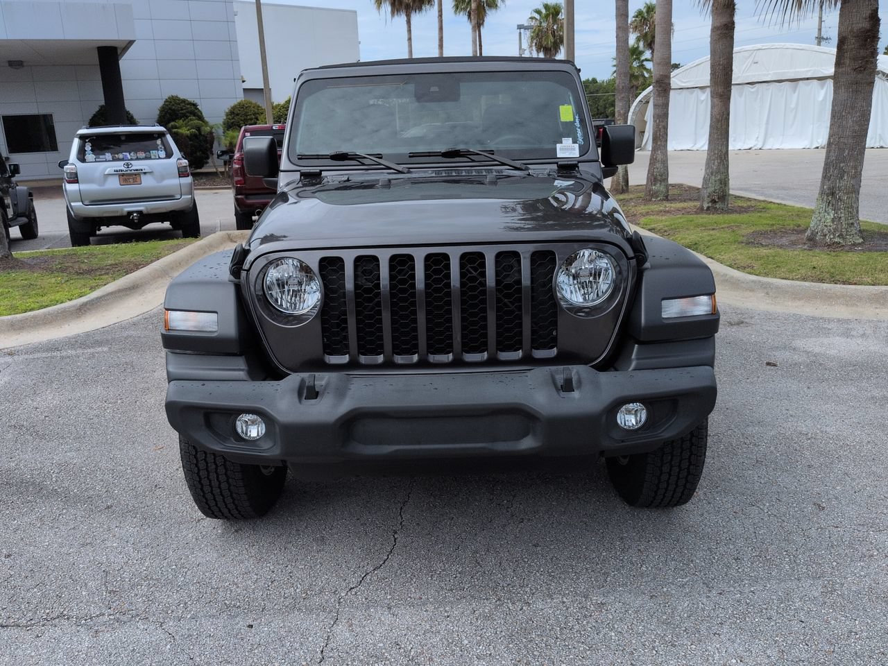 Used 2024 Jeep Wrangler Sport AWD/4WD image 9
