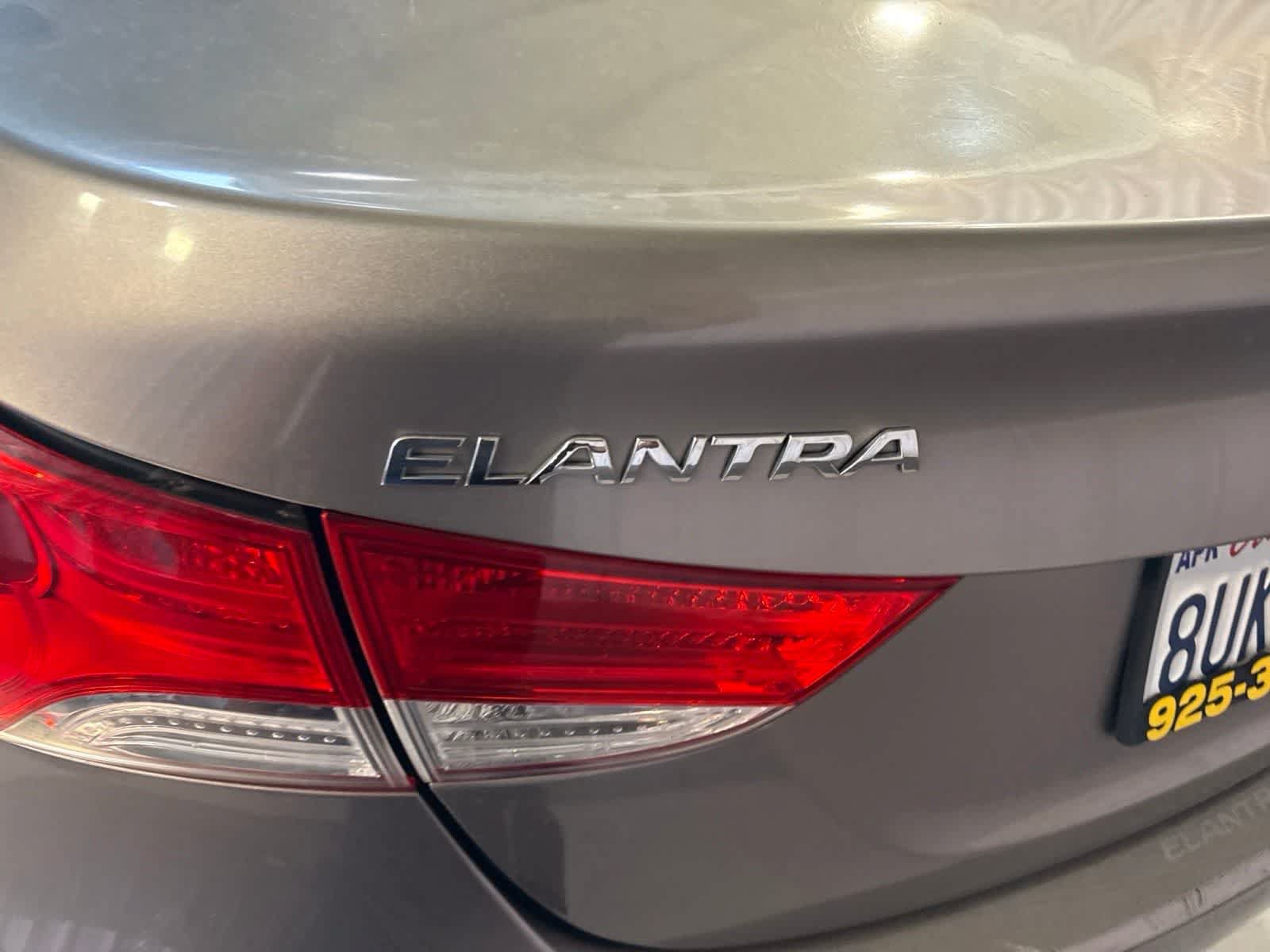 Used 2013 Hyundai Elantra GLS w/ Preferred Pkg FWD image 9