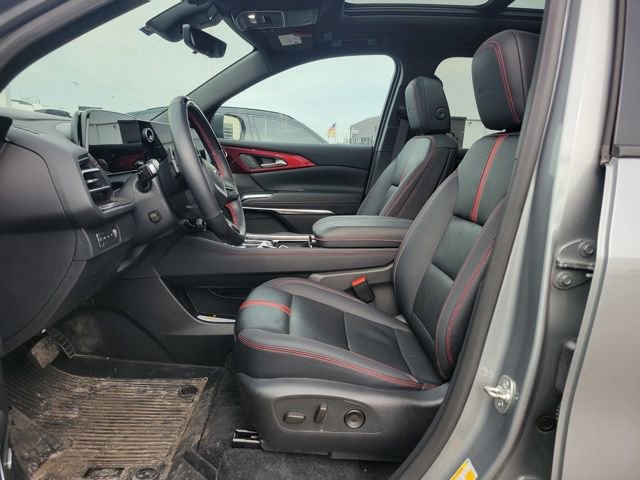 Used 2024 Chevrolet Traverse RS w/ LPO, Floor Liner Package image 6