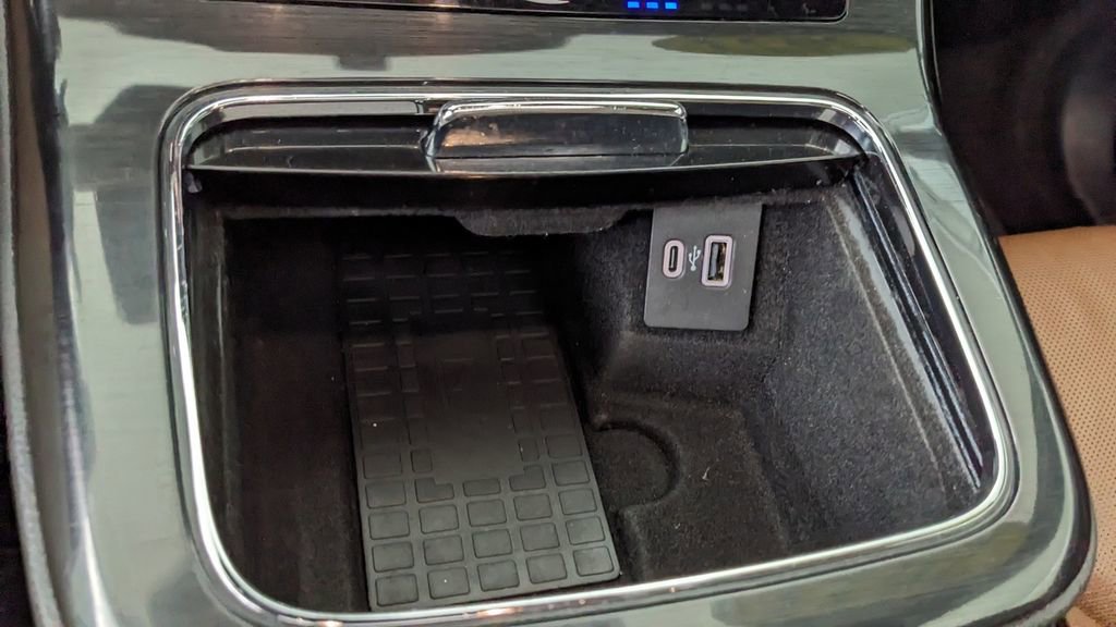 Used 2023 Lincoln Nautilus Reserve w/ Luxury Package image 30