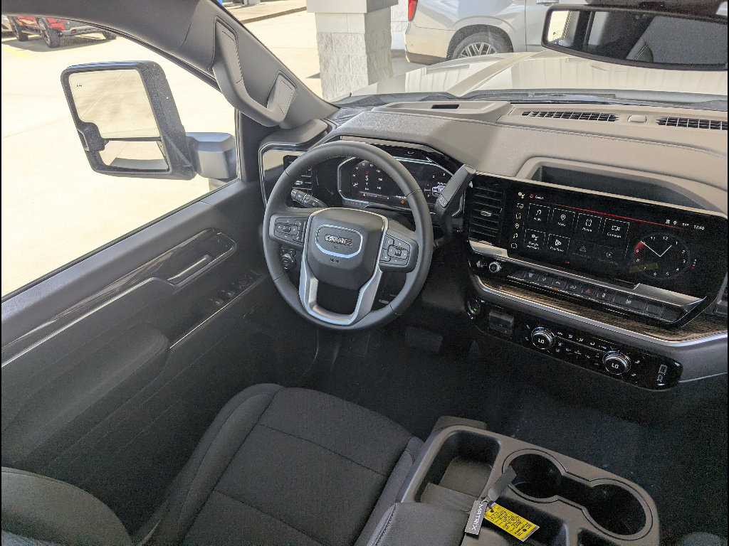 New 2026 GMC Sierra 3500 SLE w/ SLE Value Package AWD/4WD image 20