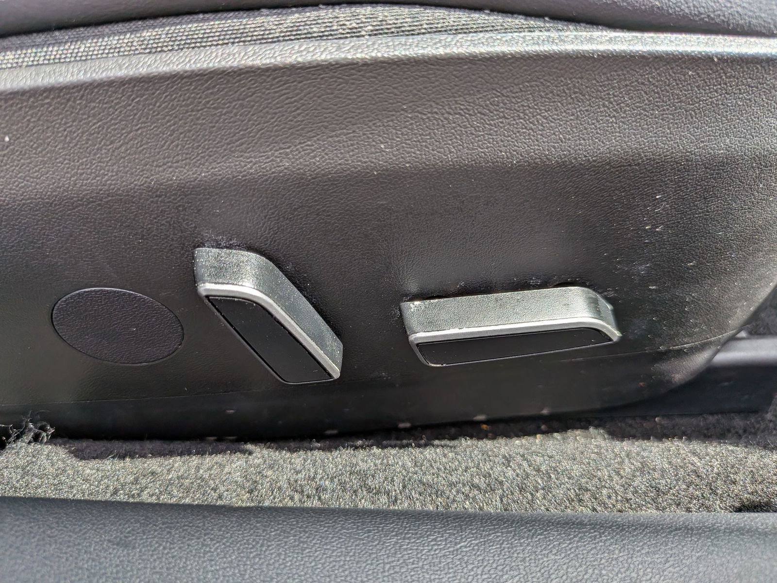 Used 2023 Tesla Model 3 Standard Range image 38