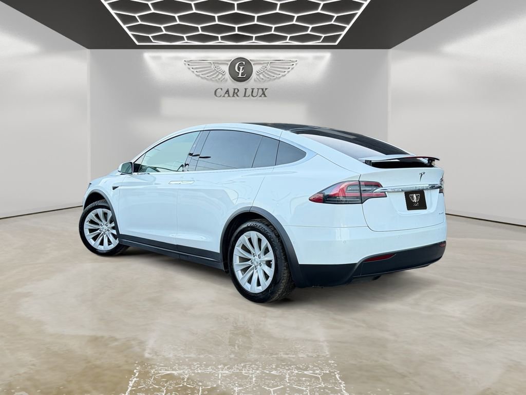 Used 2021 Tesla Model X Long Range image 3