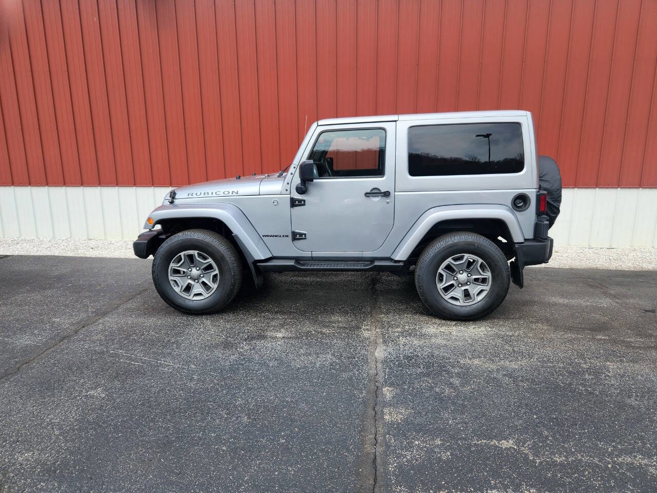 Used 2014 Jeep Wrangler Rubicon w/ Power Convenience Group AWD/4WD image 2