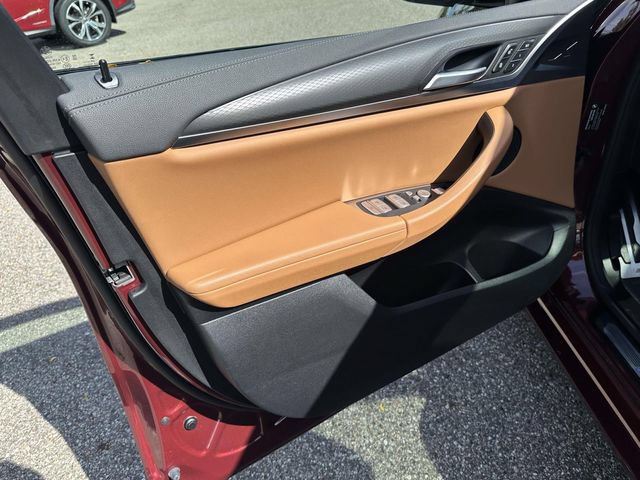 Certified 2025 BMW X4 M40i AWD/4WD image 24
