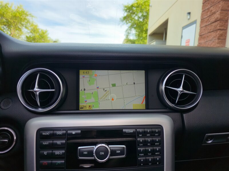 Used 2012 Mercedes-Benz SLK 350 image 18