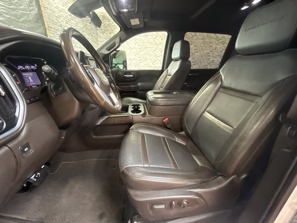 Used 2020 GMC Sierra 3500 Denali w/ Denali Ultimate Package AWD/4WD image 22