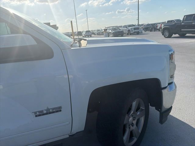 Used 2018 Chevrolet Silverado 1500 LT w/ Texas Edition RWD image 32