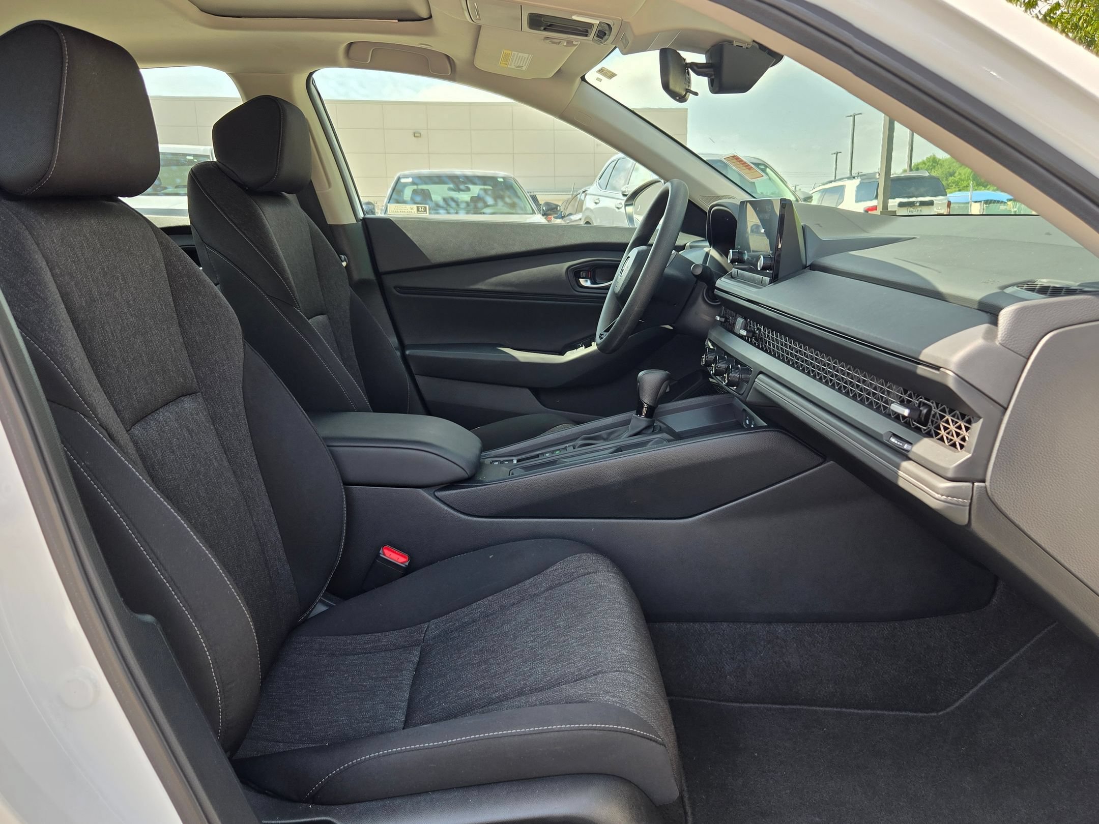 Certified 2025 Honda Accord SE image 27
