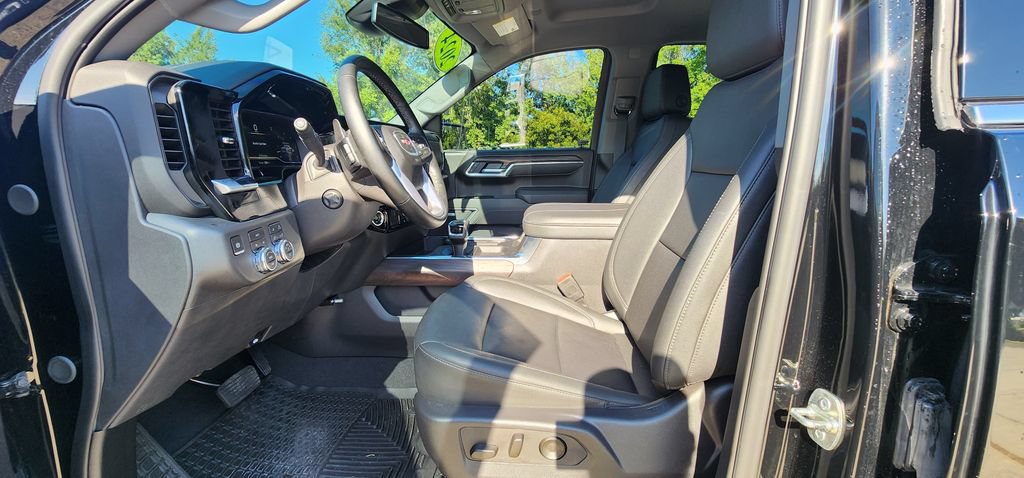 Used 2025 GMC Sierra 1500 SLT w/ SLT Premium Package AWD/4WD image 15
