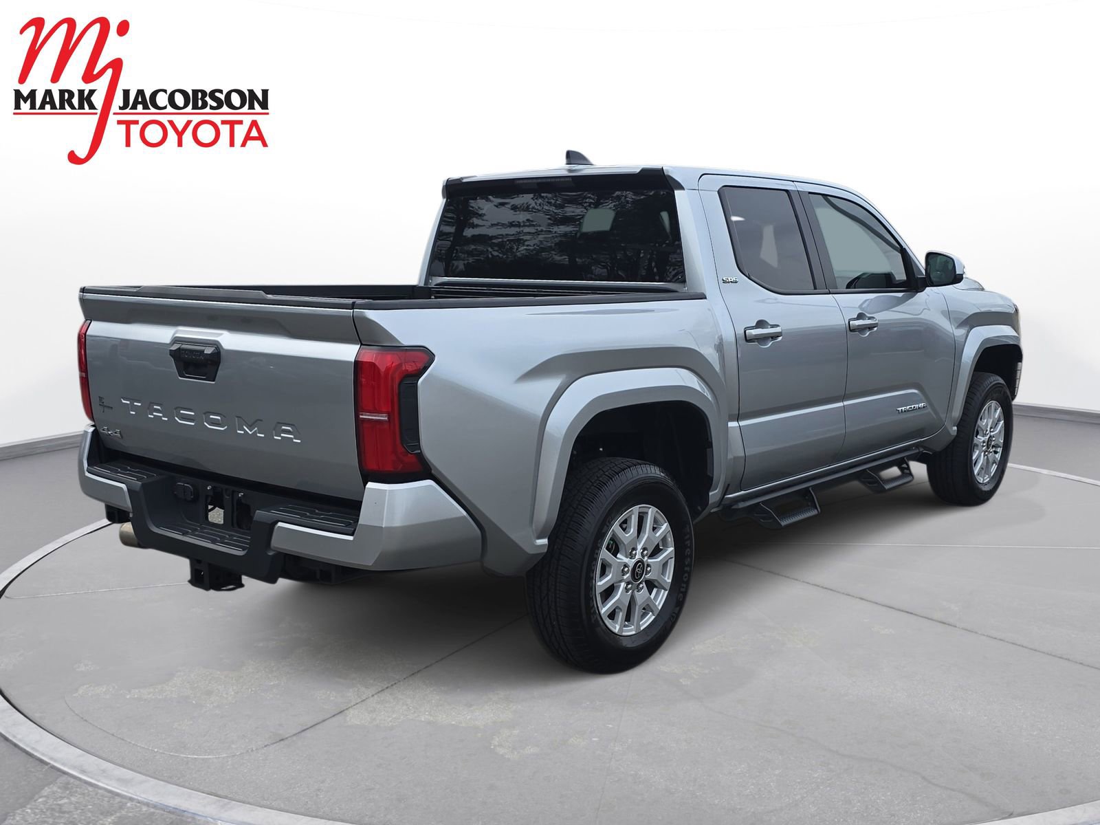 Used 2024 Toyota Tacoma SR5 image 10
