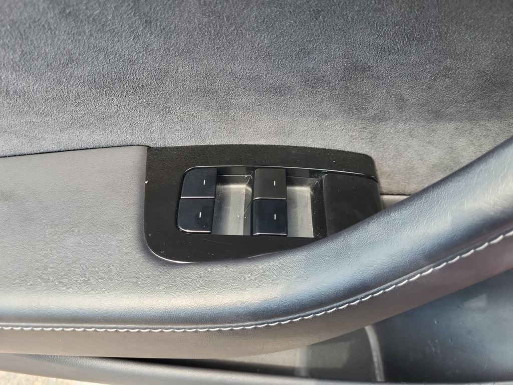 Used 2018 Tesla Model 3 Performance AWD/4WD image 11
