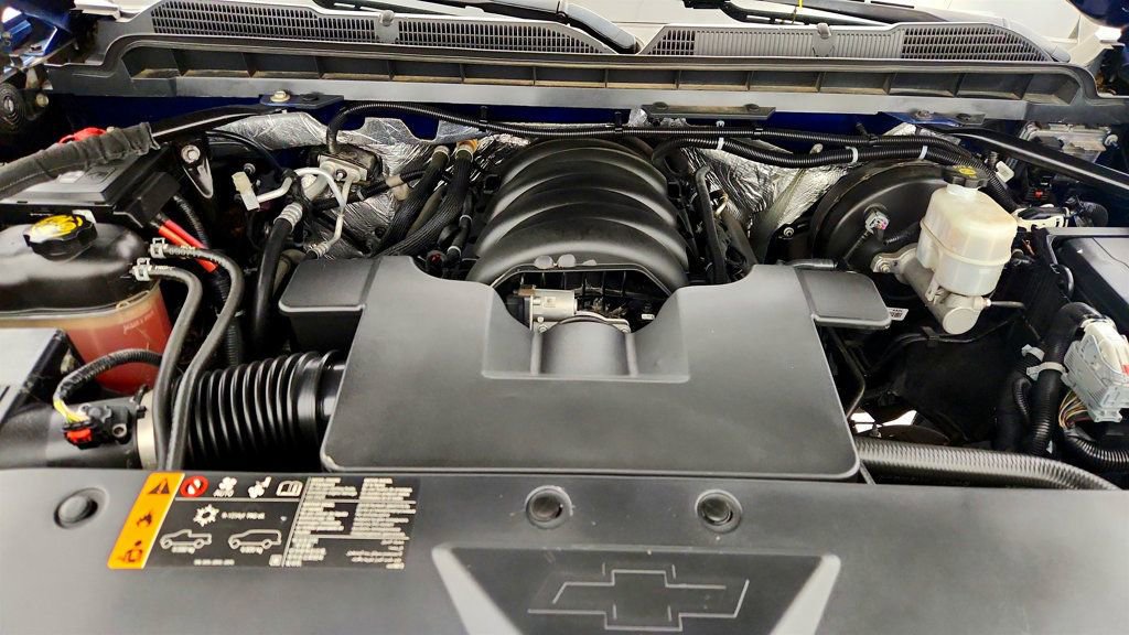 Used 2018 Chevrolet Silverado 1500 LTZ Z71 w/ LTZ Plus Package AWD/4WD image 27