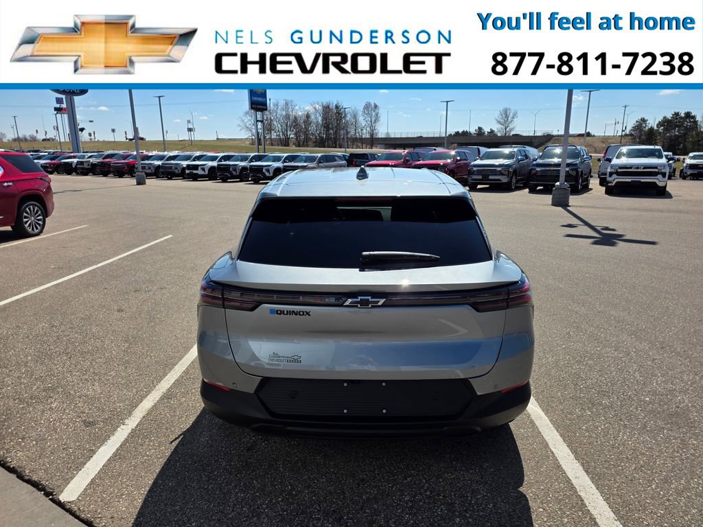 New 2026 Chevrolet Equinox EV LT w/ Comfort Package FWD image 6