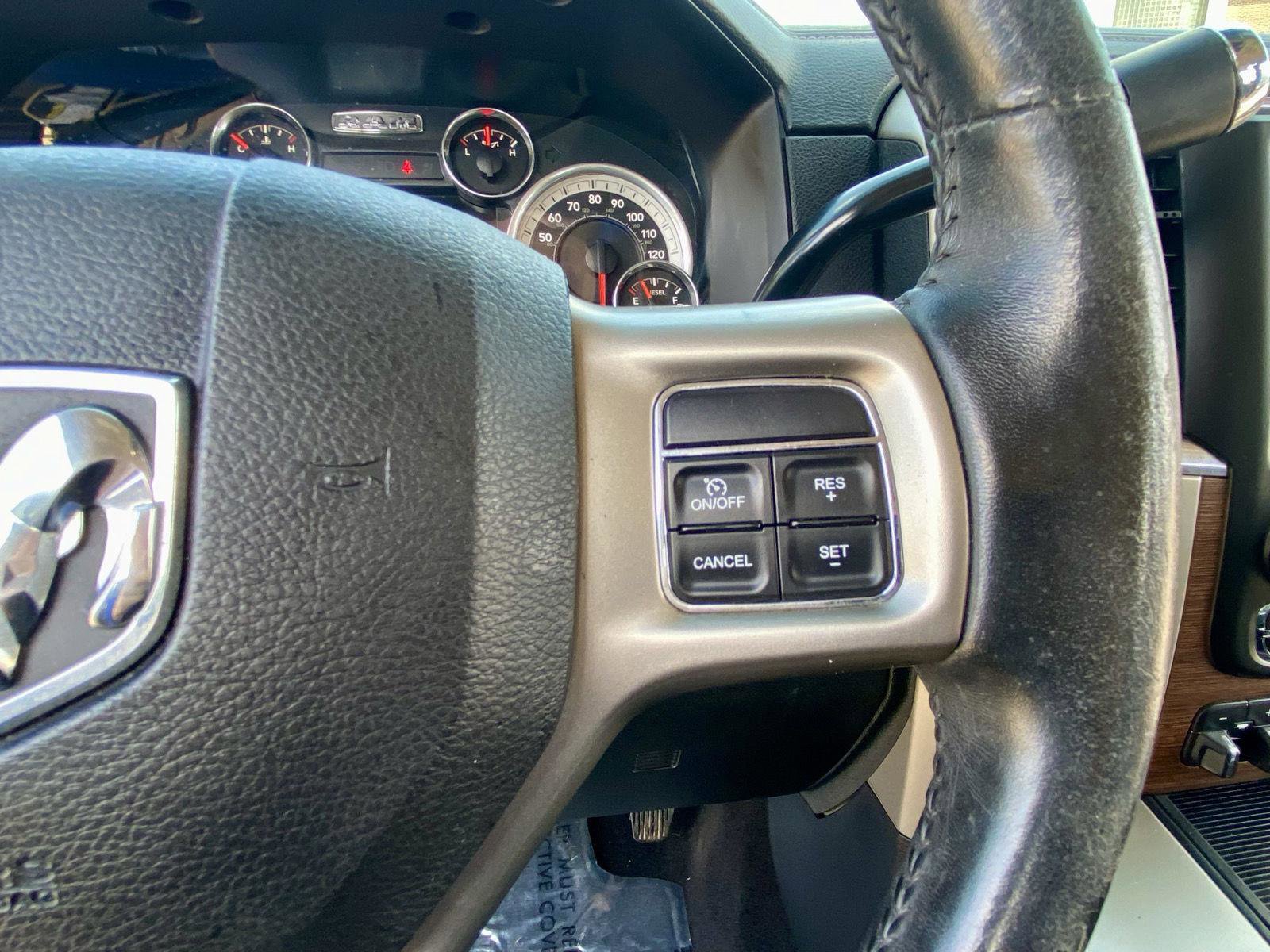 Used 2015 RAM 2500 Laramie w/ Convenience Group AWD/4WD image 44