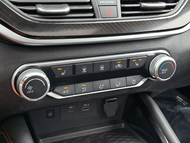 Certified 2023 Nissan Altima 2.5 SR w/ SR Premium Package FWD image 16
