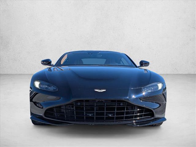 Used 2022 Aston Martin V8 Vantage Coupe RWD image 2