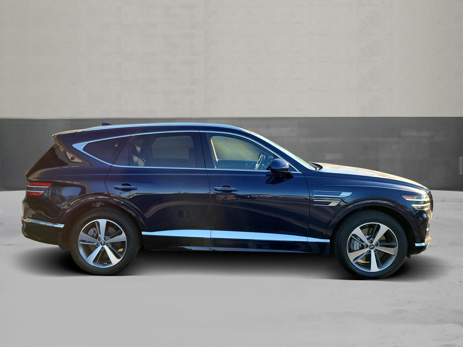 Certified 2023 Genesis GV80 2.5T w/ Prestige 20" Package image 4