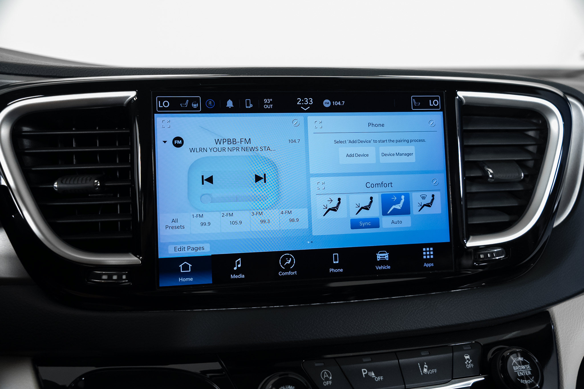 Used 2023 Chrysler Pacifica Touring-L FWD image 34