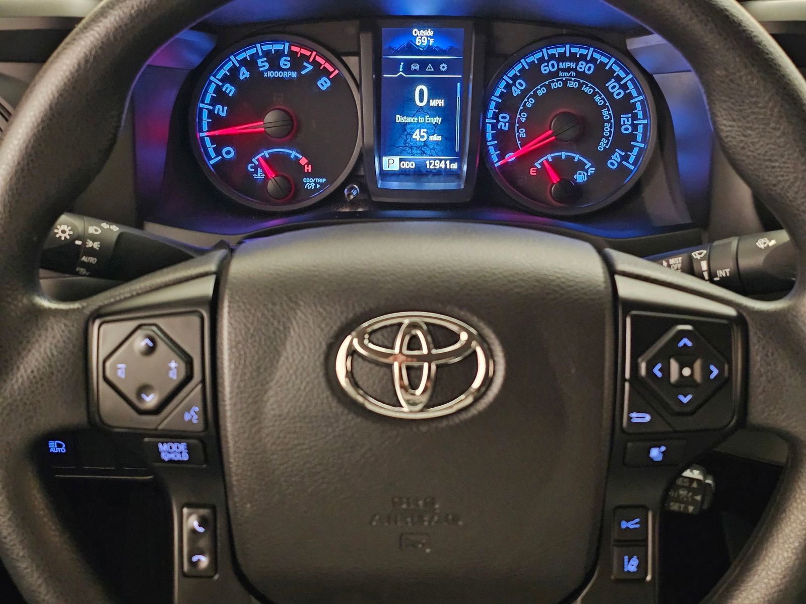 Used 2023 Toyota Tacoma SR image 19
