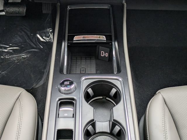 New 2026 Lincoln Corsair Premiere image 16