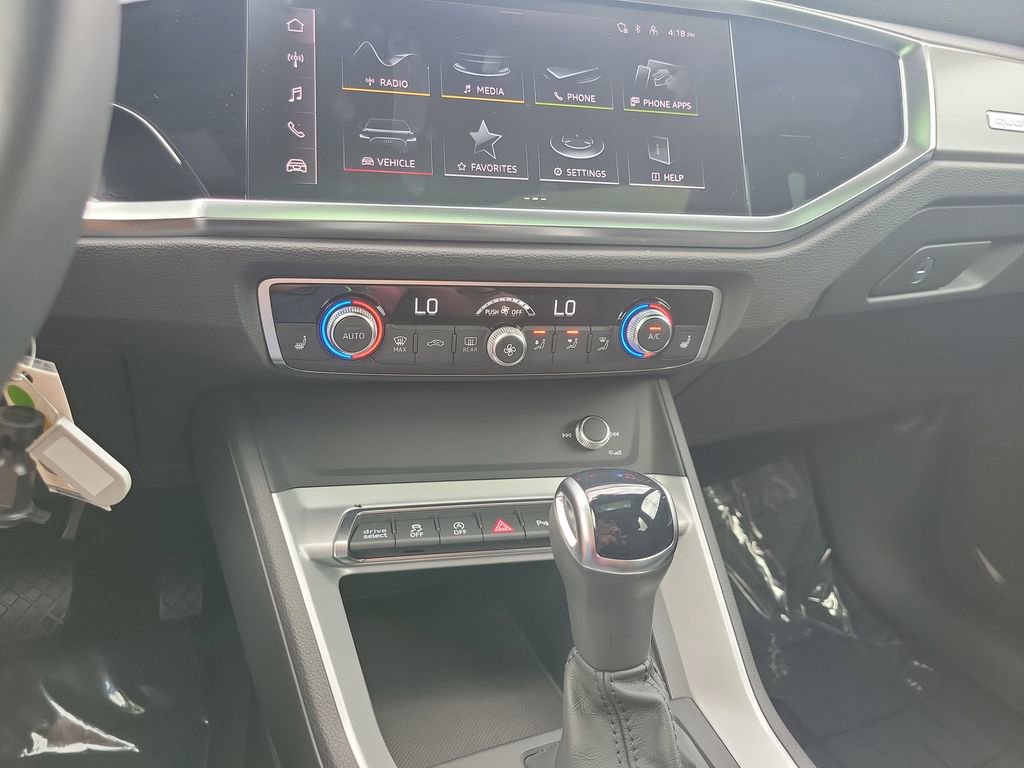 Used 2025 Audi Q3 2.0T Premium image 14