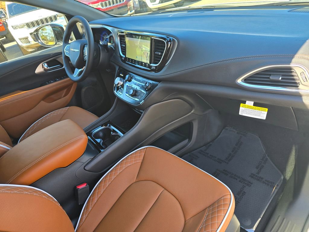 New 2026 Chrysler Pacifica Pinnacle image 30