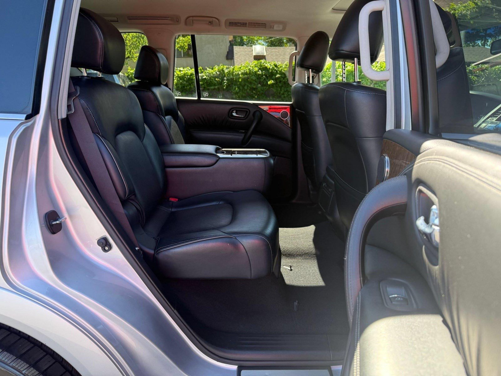 Used 2016 INFINITI QX80 4WD w/ Driver's Assistance Package image 28