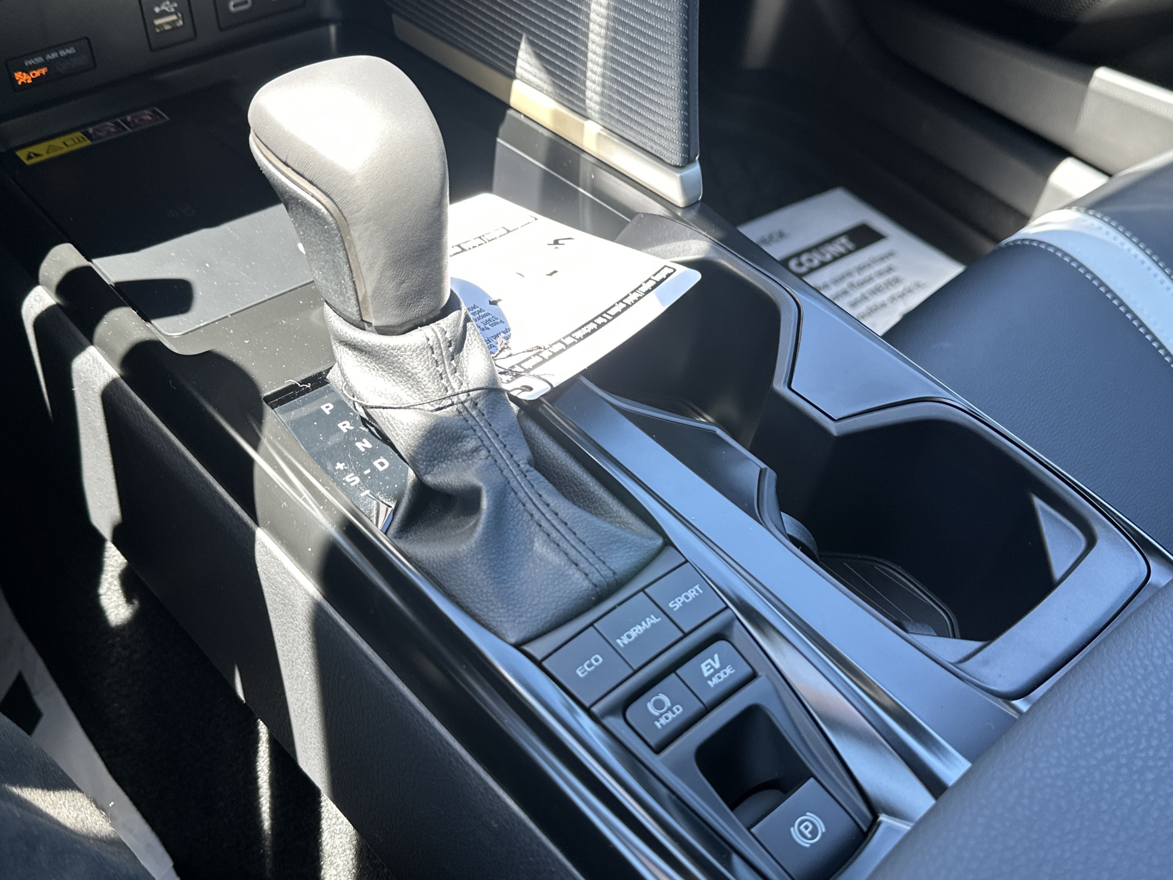 New 2026 Toyota Camry SE w/ Convenience Package FWD image 24