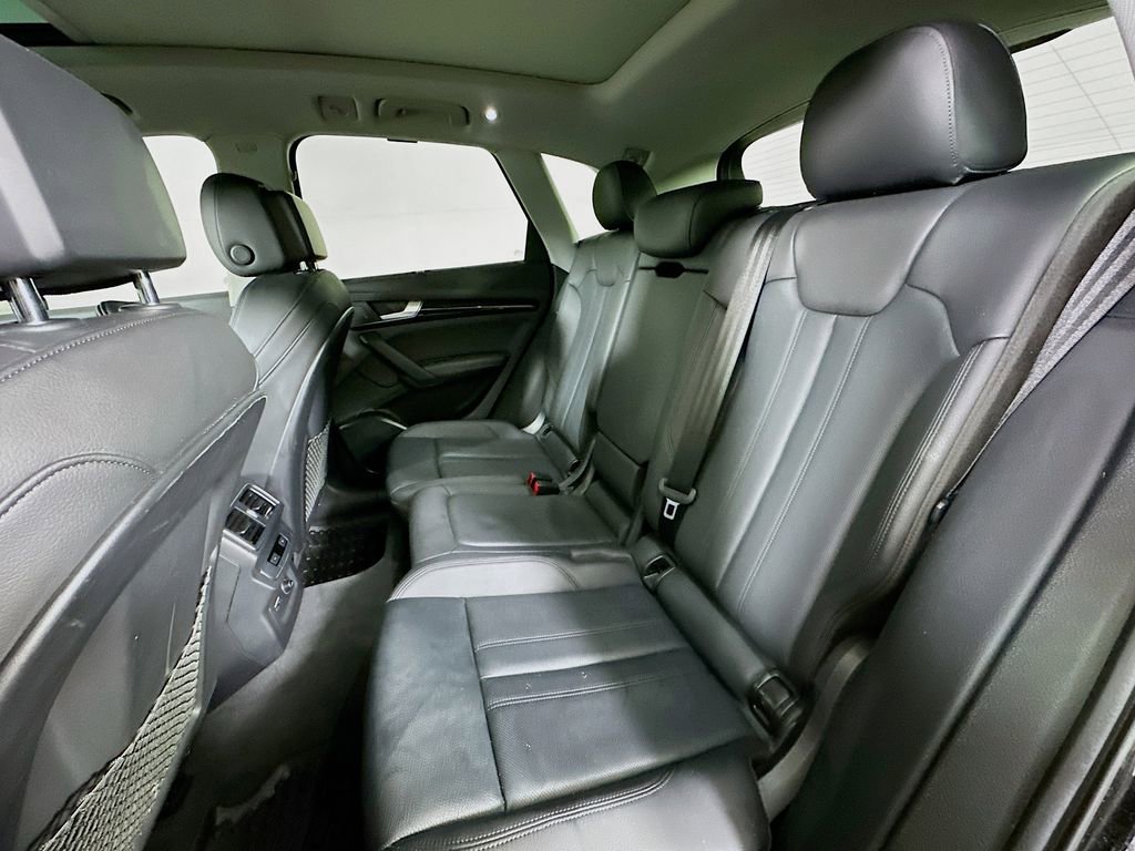 Used 2019 Audi Q5 2.0T Premium Plus w/ Premium Plus Package image 14