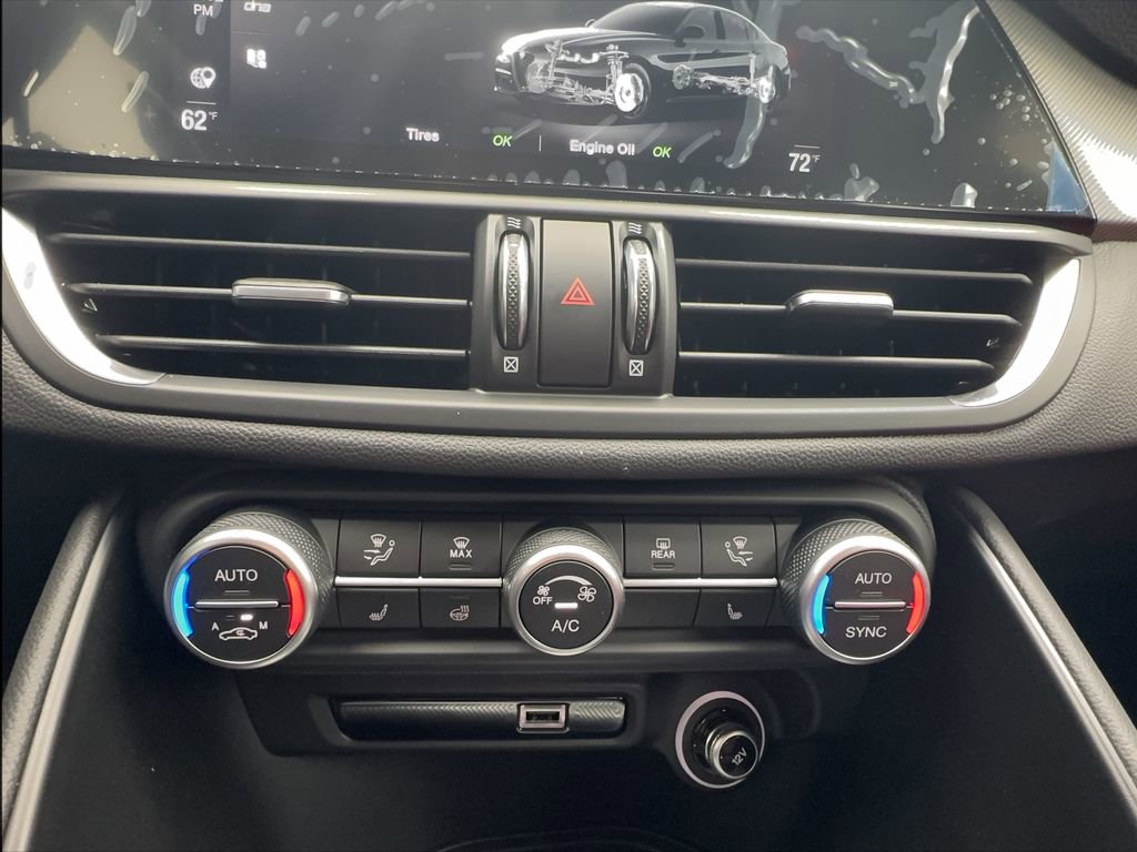 New 2025 Alfa Romeo Giulia RWD image 27