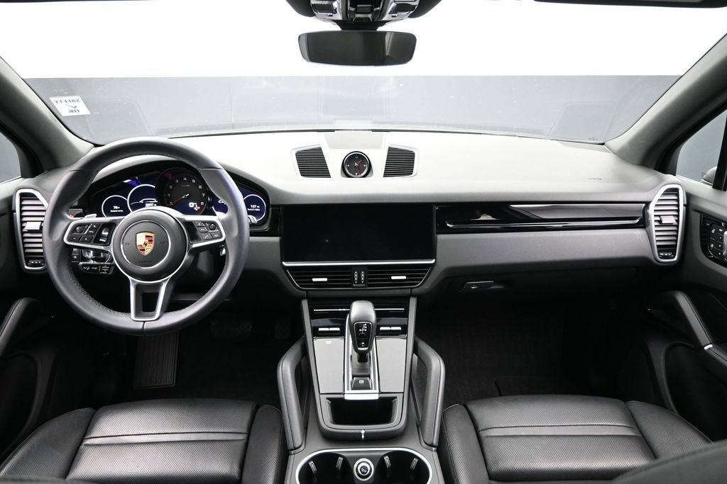 Used 2023 Porsche Cayenne AWD/4WD image 30