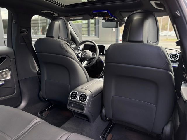 Certified 2025 Mercedes-Benz C 300 4MATIC Sedan image 44