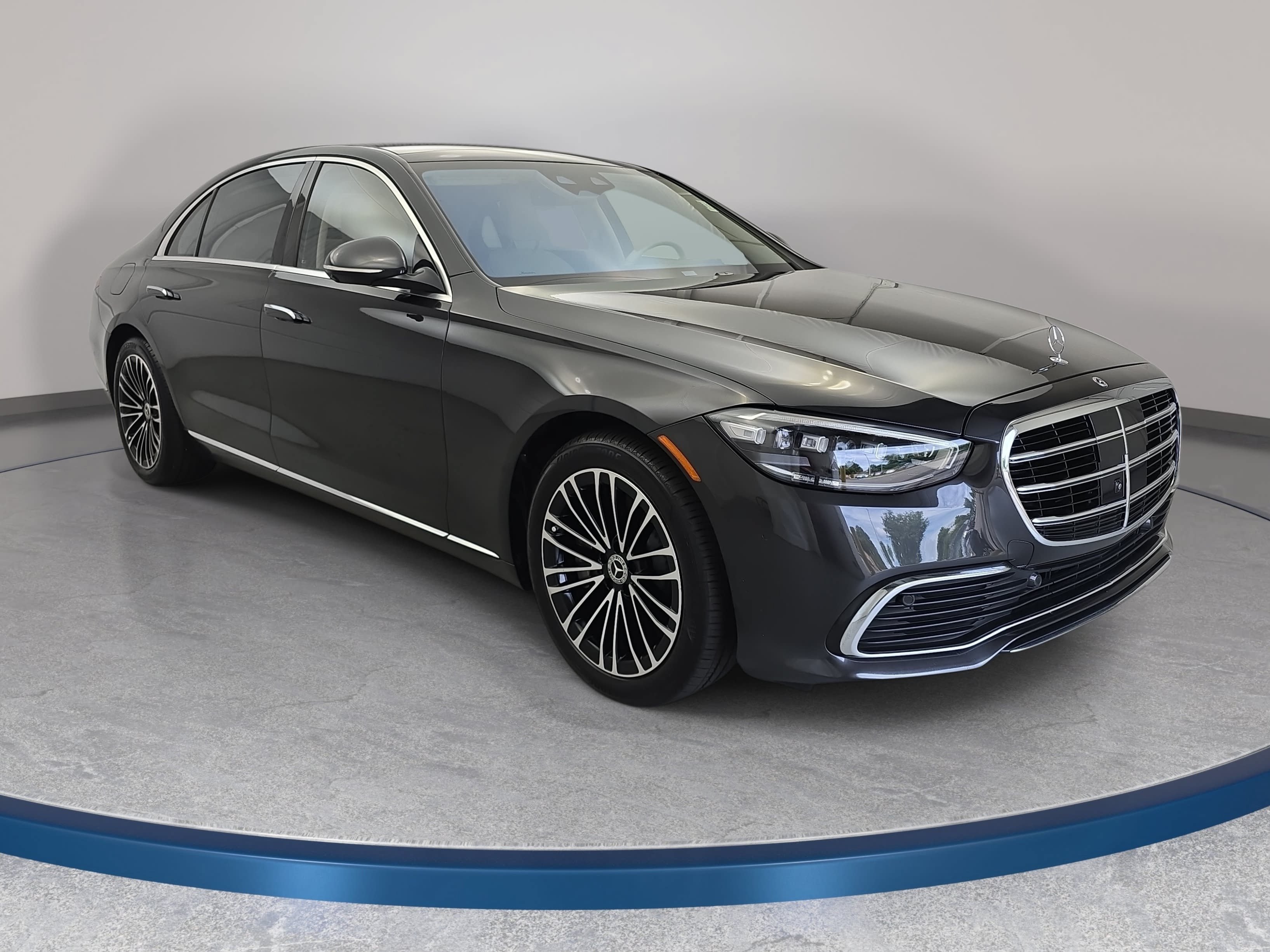 Certified 2023 Mercedes-Benz S 580 4MATIC Sedan image 3