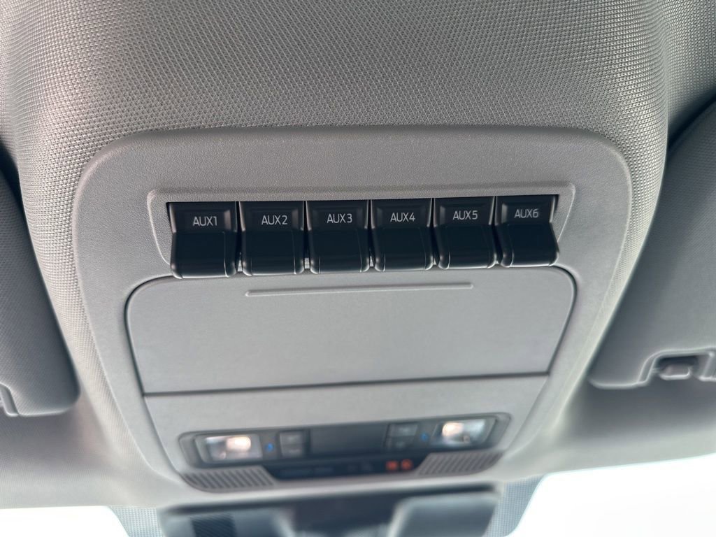 New 2026 Ford F250 XLT w/ XLT Premium Package image 24