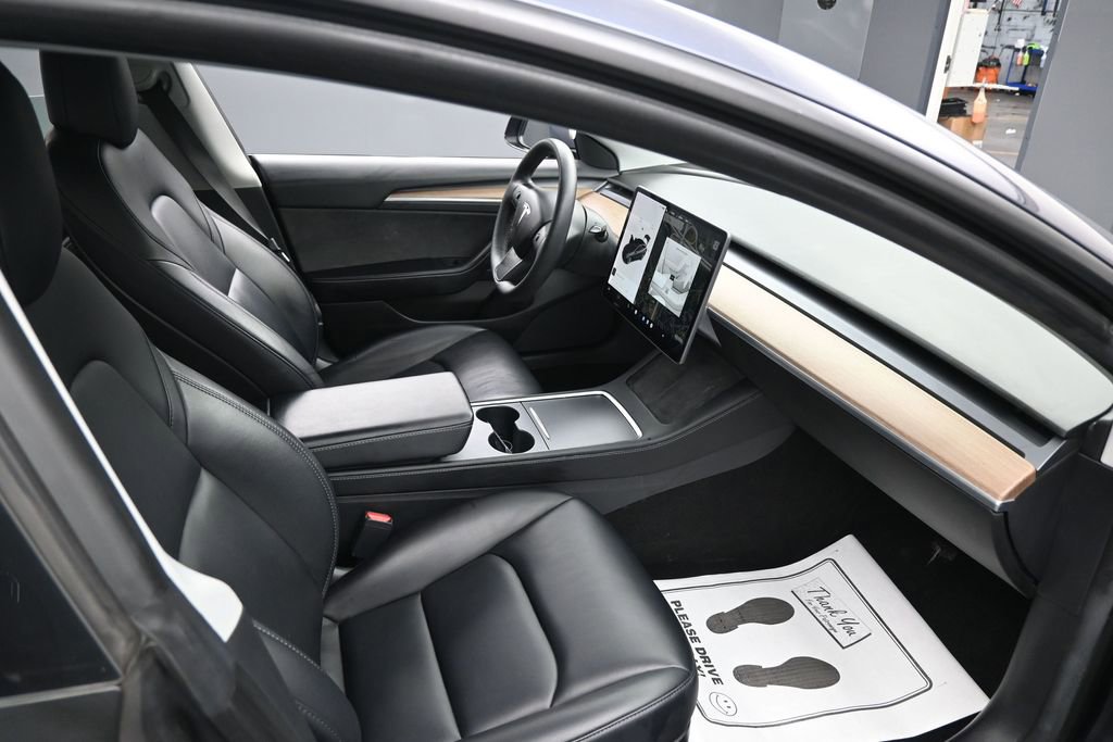 Used 2021 Tesla Model 3 Standard Range Plus RWD image 36
