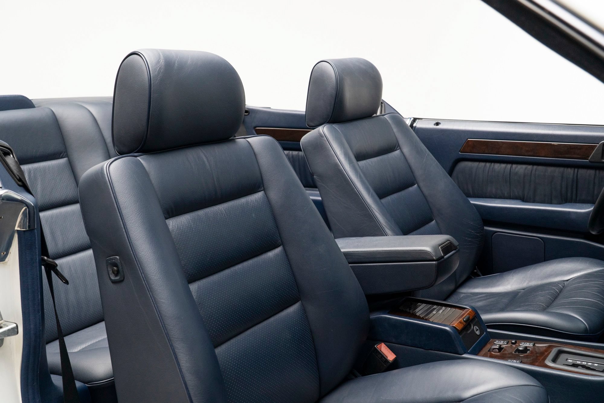 Used 1995 Mercedes-Benz E 320 Convertible image 42
