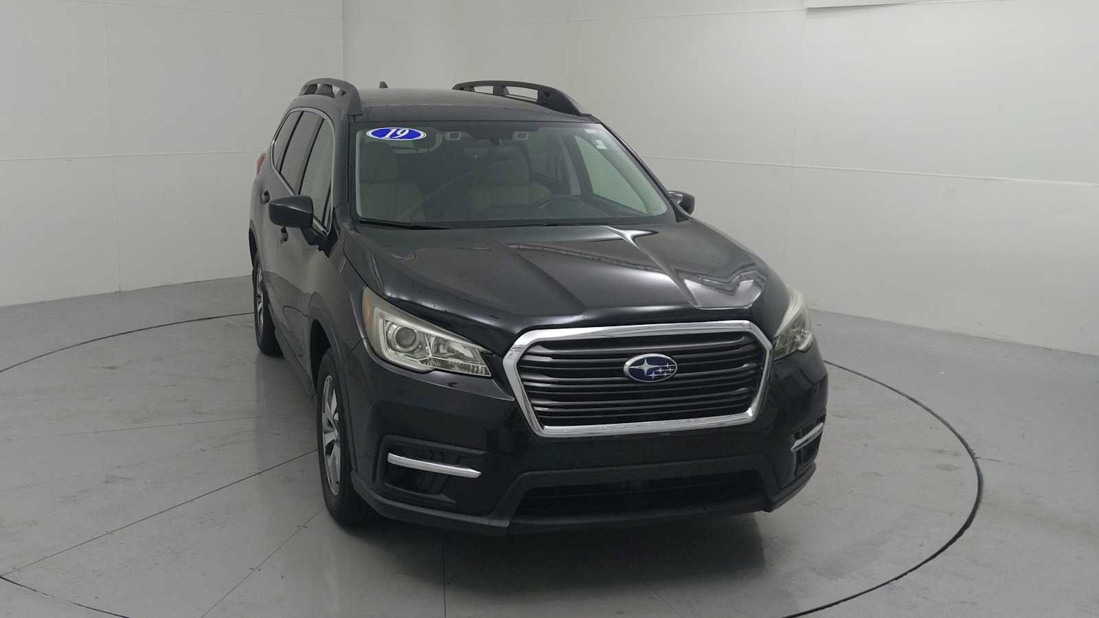 Used 2019 Subaru Ascent Premium w/ Popular Package #2A AWD/4WD image 2
