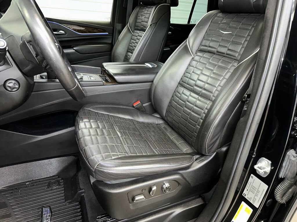 Used 2021 Cadillac Escalade Premium Luxury Platinum image 5