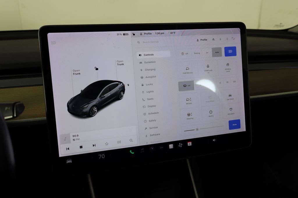 Used 2018 Tesla Model 3 Long Range image 28