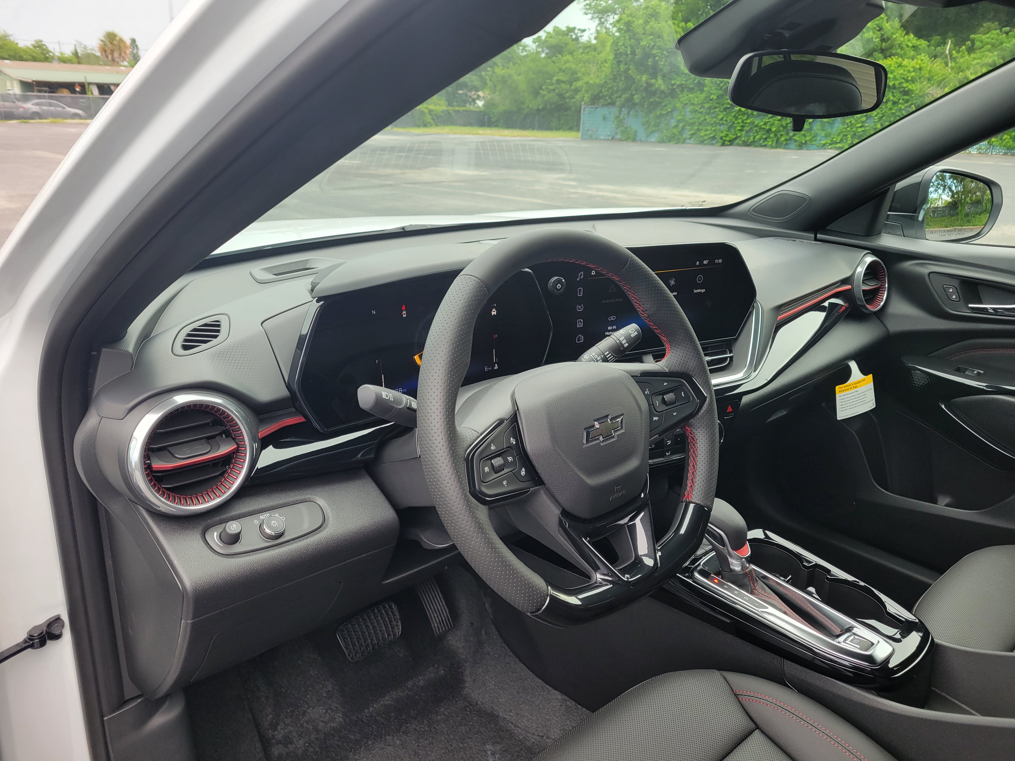 New 2026 Chevrolet Trax RS w/ Driver Confidence Package FWD image 25