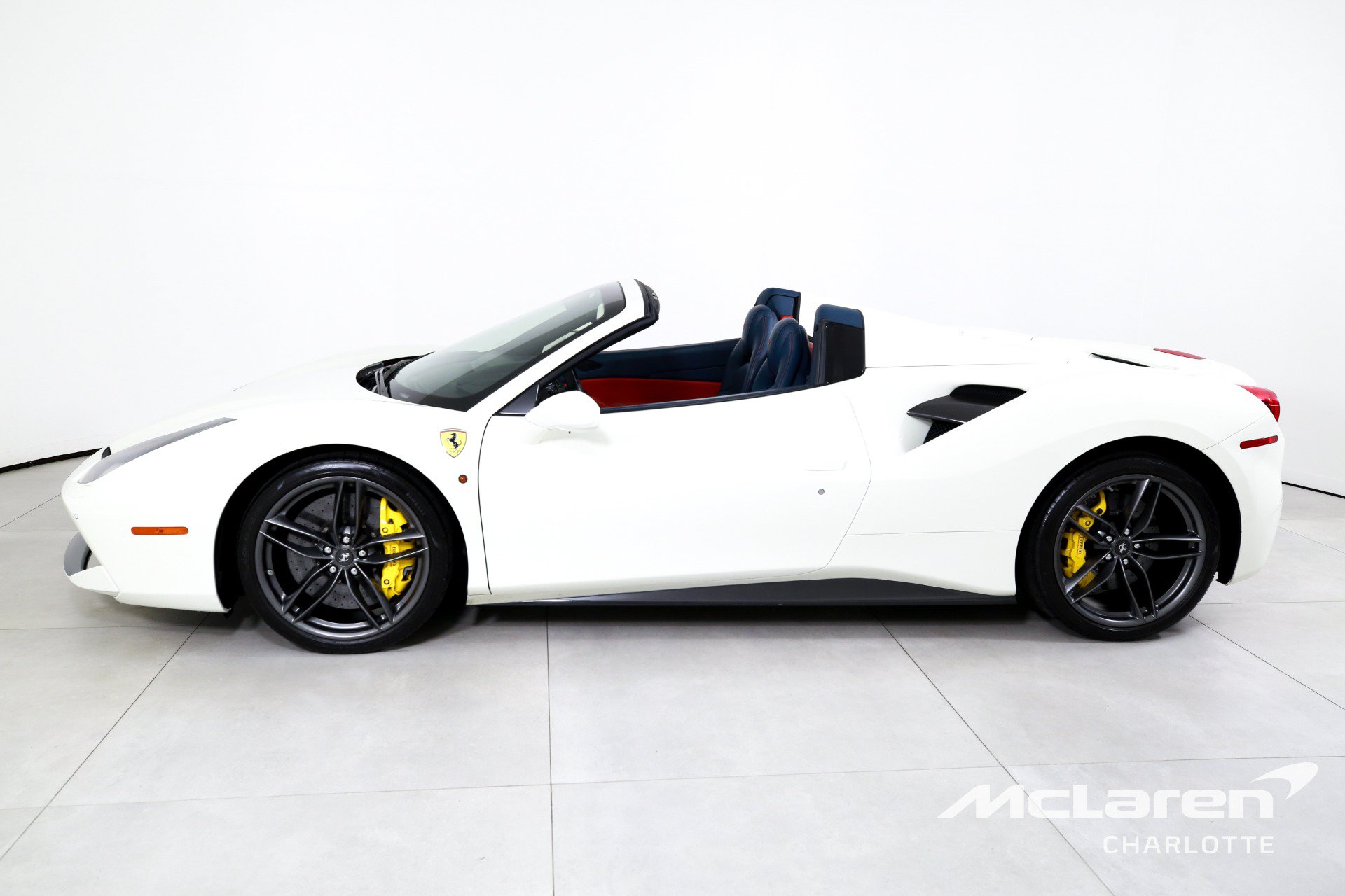 Used 2018 Ferrari 488 Spider RWD image 6